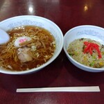 三貴屋 - 