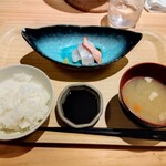 うみからそらへ - 定食　本日のお造りは サーモン  カンパチ  タイ