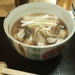 銀座 木屋 - 牡蠣のうどん　やはり牡蠣には関東の出汁が合います。