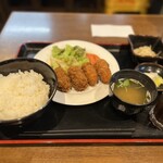 居酒屋 舟形や - カキフライ定食　980円