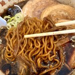 麺武 はちまき屋 - 麺INブラックです♪硬め最高です♪