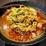 チャイニーズダイニング方哉 - ホルモン麻辣担々麺