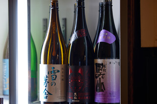 Soba To Iroriyaki Sou - 全国各地の美味しい日本酒を取り揃えております。