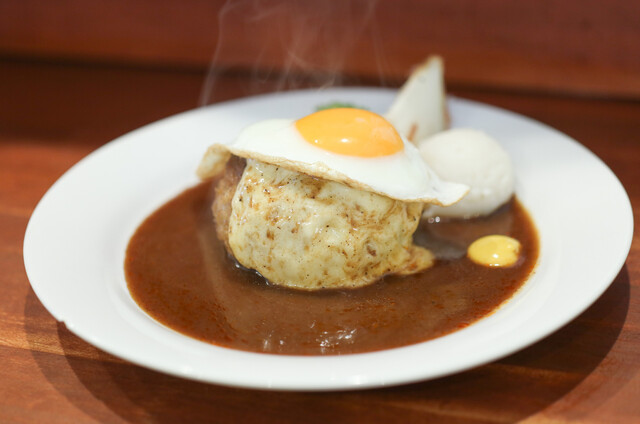 Hamburger Steak Shokudo Enomoto Yoshihiro Shoten, Nagoya, Japan