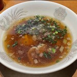Shinjitsu Ichiro - ワンタン入りニンニク滋養スープ