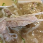 しょうがラーメン 七の庫 - 厚みもしっかり食べ応え抜群