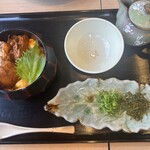 Tsuki No Usagi Kafe Mangetsu No Omuraisu Ando Pafe - ウナギのひつまぶしのように、お出汁でも食べれます