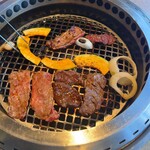 Yakiniku Tokuju - 焼く