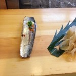魚河岸寿司 - イワシ炙り