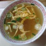 中華料理 豊味軒 - 焼飯に付いてるスープ