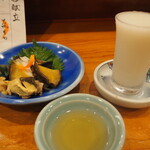 寿司 割烹 から津 - 蒸しアワビ ＆ 菊姫 にごり酒
