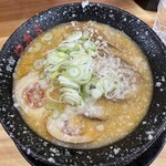 ツボミ - 特製味噌、脂多め、味濃いめ、にんにく普通