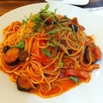 カフェ＆ビア　あるかアるか - 一周年特別メニューより、トマトソースパスタ！具はナスと黒オリーブでした☆