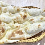 Refills of plain naan or rice with the set are 0 yen.