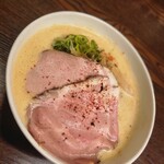 麺飯食堂 三羽鴉 - 