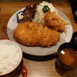 とんかつ 桐の家 - 上ロースカツ定食、カキフライ単品