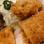 とんかつ 桐の家 - 上ロースカツ定食、カキフライ単品