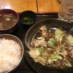 Kogashiramemmenyamakoto - 豚肉とキャベツの味噌炒め