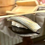 青空 - キレのある小肌です