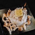 蘑菇黄油卡芒贝尔奶酪