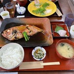 市場の食堂 金目亭 - 