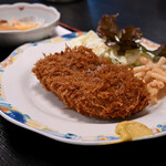 食堂もり川 - もり川特製メンチカツ定食(小鉢)@税込980円│平日19:36頃訪問→19:45頃入店