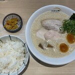 麺 ヒキュウ - 