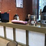 そばの神田東一屋 - コンディメンツ。