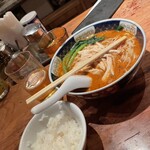 支那麺 はしご 本店 - 