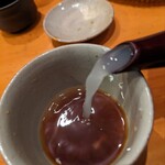 Teuchi Soba Kikkou - 蕎麦湯を注ぐ