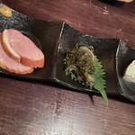 炭焼き 権八 - 前菜3種