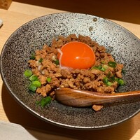 地葉 栄 - 
