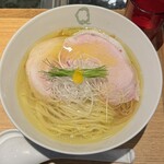 Japanese Ramen Noodle Lab Q - 塩らぁ麺 1,300円