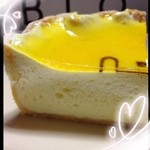 焼きたてチーズタルト専門店PABLO JR大阪駅店 - しっとりしています♡