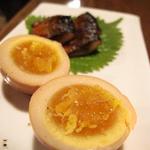 蔵の和Bar フクワウチ  - 卵の燻製