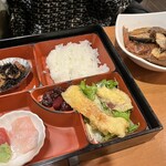 備長炭炭火焼 居魚菜々 わさびの花 - 