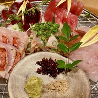 金目のどぐろ屋 赤羽店 - お刺身　ノドクロ、キンメ、マクロなど〜
