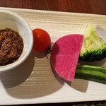 蔵の庄 - お通し¥450 地元農家さんの野菜を仙台味噌の合わせ味噌で