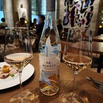 Bulls Tokyo - ペアリング フランス M Rosé Edition Leamati 2021 - Minuty ロゼワイン
      