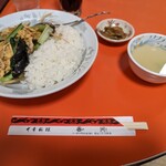 中華料理 香州 - スープとザーサイつき、これだけでも満足感はある！