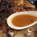 らーめん梅吉 - スープ