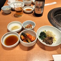 焼肉 香龍園 - 前菜