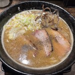 鷹流 - 濃厚鶏白湯¥930