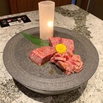 肉の匠 将泰庵 - 将泰庵 特別コース(13品)  10890円
      ［焼肉］幻の花咲タン塩
      ［焼肉］史上最高のロース
      ［焼肉］シャトーブリアン