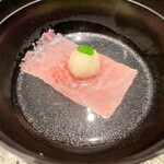 肉の匠 将泰庵 - 将泰庵 特別コース(13品)  10890円
      ［椀物］サーロインと揚げ生麩の吉野仕立て