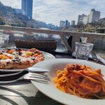 カナルカフェ - 豚肉のスパゲッティ&ブッタネスカ