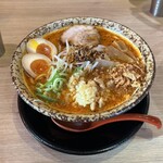 吟醸味噌らーめん まごころ亭 - 料理写真:特製海老辛味噌ラーメン　