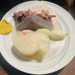 おかめ - 大根、３色団子、牛すじ、こんにゃく