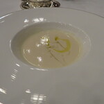 ザ・フジヤ - 蕪のコンソメとブルーテ