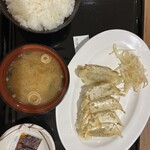 Hamanako Sabisu Eria Gyouza Ramen Kan - 餃子定食